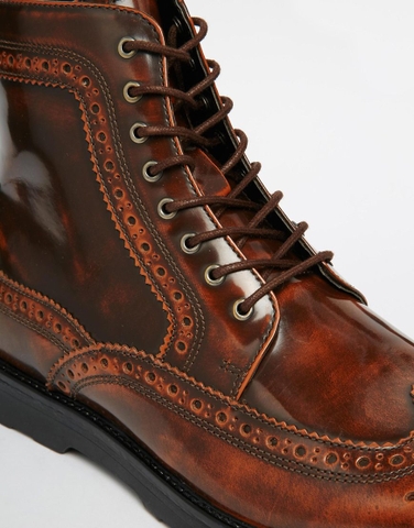 Giày bốt da bóng Asos