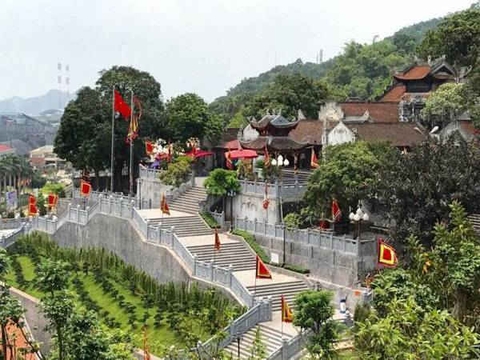 DANH SÁCH CÁC CÔNG TY TỔ CHỨC TOUR CỬA ÔNG UY TÍN