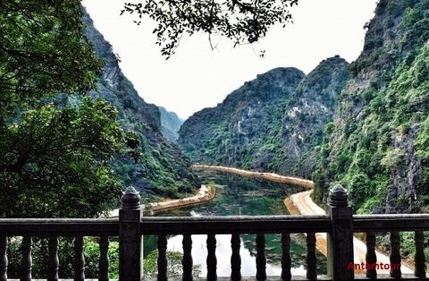 NHỮNG ĐỊA ĐIỂM DU LỊCH GẦN TRÀNG AN NINH BÌNH