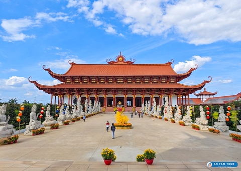 Đến chùa Quốc Ân Khải Tường chiêm ngưỡng tượng Phật ngọc lớn nhất thế giới