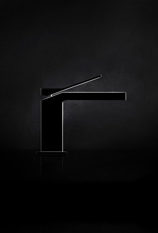 Vòi chậu rửa một lỗ thân thấp gắn bàn Gessi Rettangolo K Vietceramics (Ý)