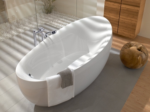 Bồn tắm đặt sàn Villeroy & Boch Aveo New Generation Vietceramics (Hà Lan)