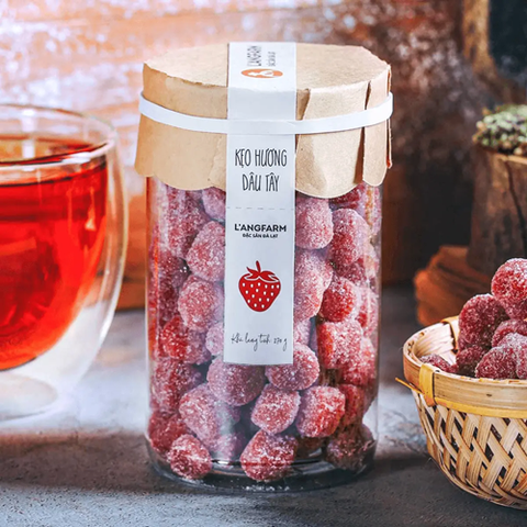 KẸO HƯƠNG DÂU TÂY LANGFARM 270G
