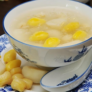 Chè tổ yến củ năng hạt sen