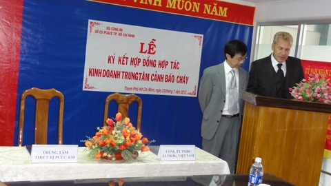 LỄ KÝ KẾT HỢP TÁC GIỮA TRUNG TÂM PCCC 4/10 VÀ CÔNG TY TNHH ELTROK VIETNAM