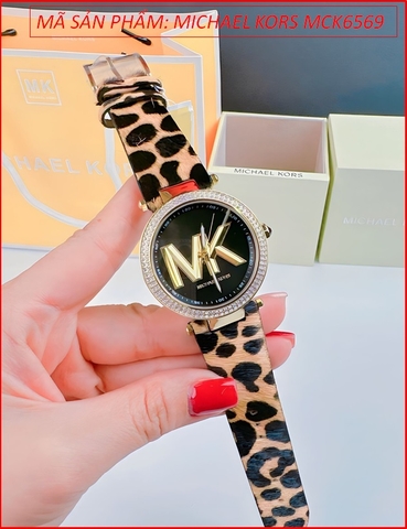 Đồng hồ Nữ Michael Kors Parker Mặt Đen Đính Đá Dây Da Beo (39mm)