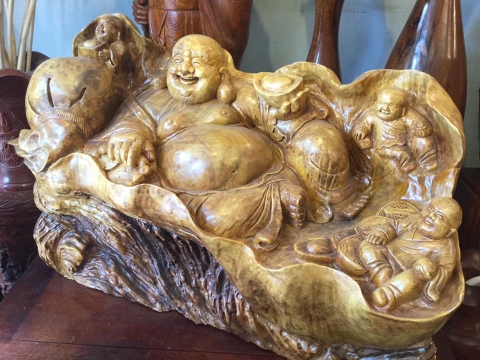 Tam tặc quấy Di lặc