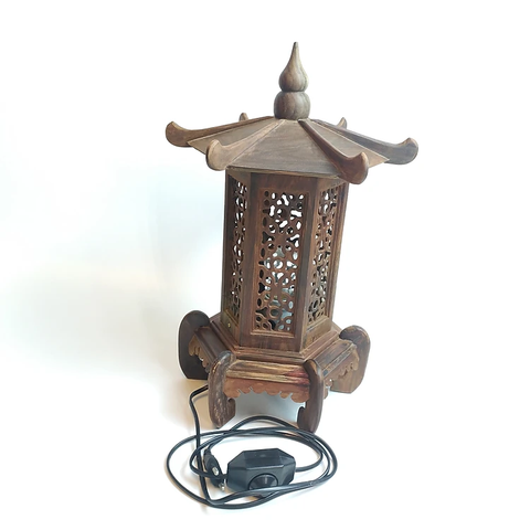 Đèn thờ gỗ trắc - Đèn trắc hoa văn
