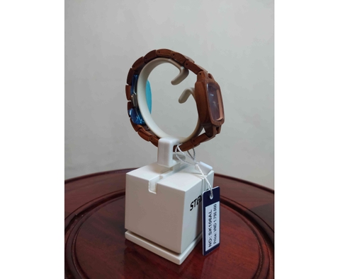 Đồng hồ đeo tay mặt vuông - DH_01260121