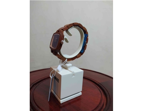 Đồng hồ đeo tay mặt vuông - DH_01260121
