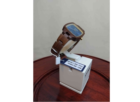 Đồng hồ đeo tay mặt vuông - DH_06260121