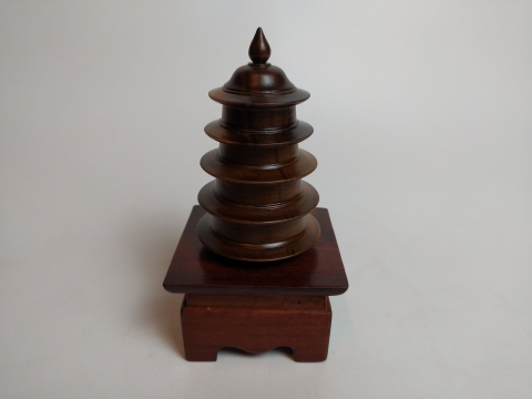 Lọ tăm hình tháp - GD_25040321