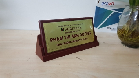 Biển chức danh nghiêng agribank