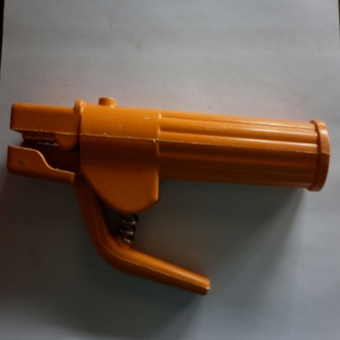 Kìm hàn cán gỗ PH 800A 3D