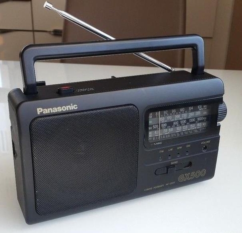 ĐÀI RADIO PANASONIC RF-3500 4 băng tần cắm điện nguồn