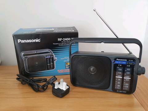 ĐÀI RADIO PANASONIC CẮM ĐIỆN PANASONIC RF-2400EB9-K phiên bản xuất Anh