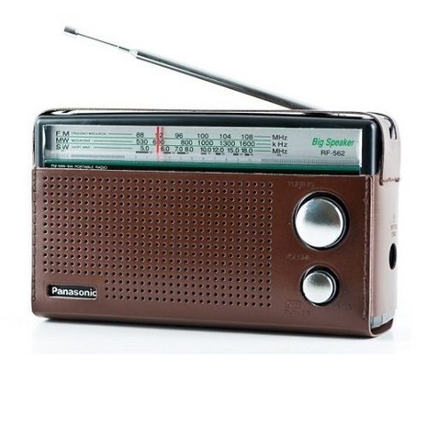 ĐÀI RADIO 3 BĂNG PANASONIC RF-562DD2 NEW hỗ trợ cổng cắm nguồn ( không kèm theo)