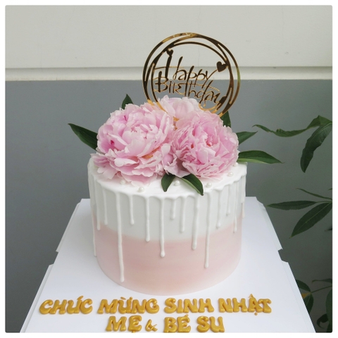 Bánh sinh nhật trang trí hoa tặng mẹ