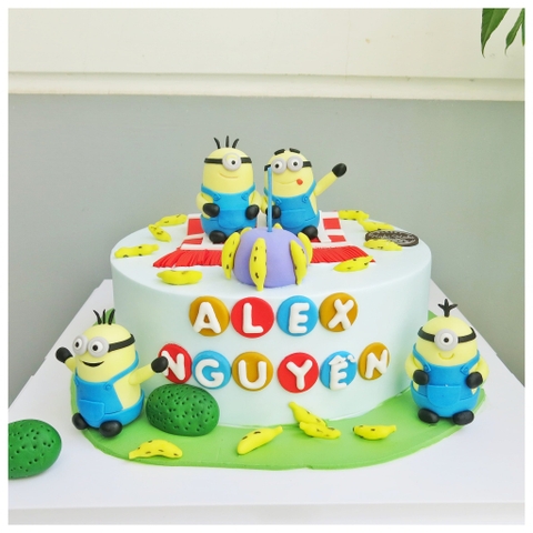 Bánh sinh nhật chủ đề Minion tặng bé