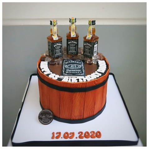 Bánh sinh nhật rượu Whisky