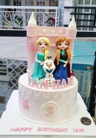 Bánh sinh nhật chủ đề công chúa Elsa