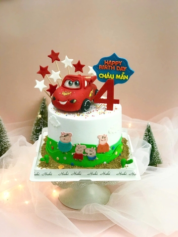 Bánh kem trang trí tạo hình xe MC Queen và gia đình heo Peppa