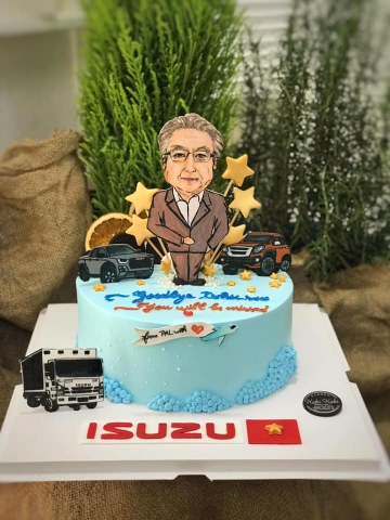 Bánh sinh nhật sếp Isuzu