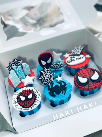 Cupcake theo chủ đề các siêu anh hùng cho bé