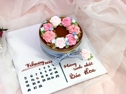 Flan gateaux trang trí hoa và vẽ lịch