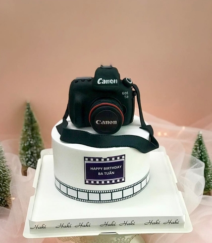 Bánh sinh nhật tạo hình máy ảnh Canon