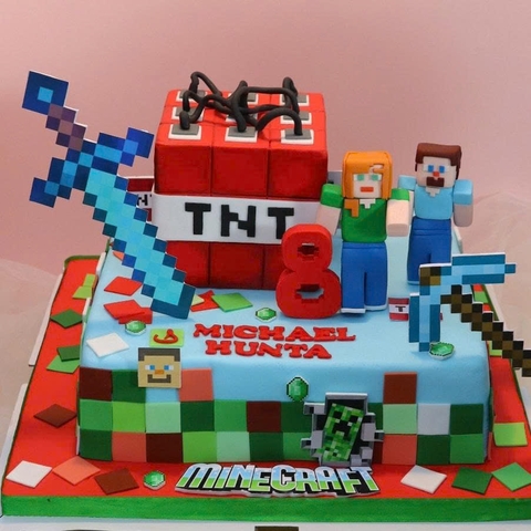 Bánh sinh nhật phủ và trang trí tạo hình fondant Minicraft