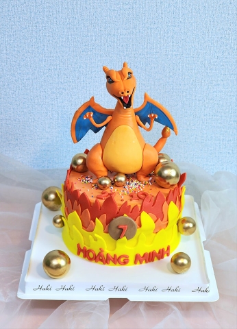 Bánh sinh nhật tạo hình Pokemon Lizardon