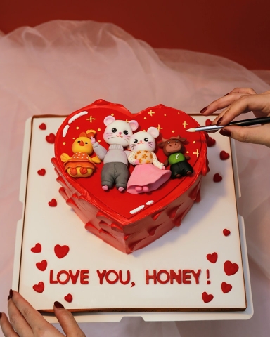 Bánh kem trái tim kỷ niệm ngày cưới