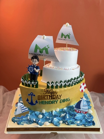 Bánh sinh nhật trang trí thuyền tạo hình sếp