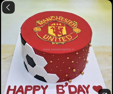 Bánh kem trang trí vẽ hình logo MU