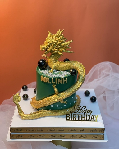 Bánh kem tạo hình rồng mừng sinh nhật Sếp