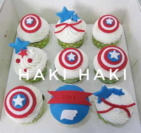 Cupcake theo chủ đề các siêu anh hùng cho bé