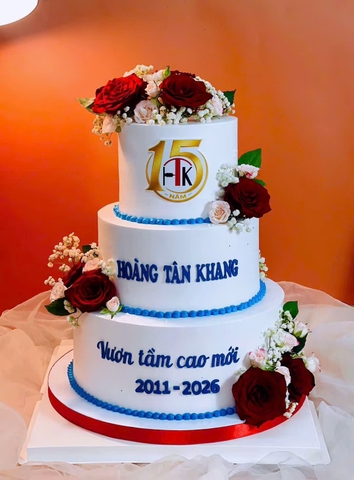Bánh kem 3 tầng mừng sinh nhật công ty