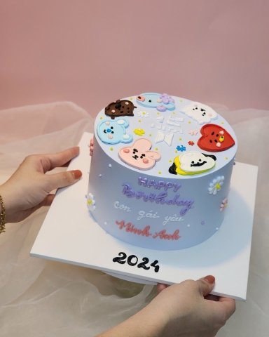 Bánh sinh nhật cho con gái là fan BTS