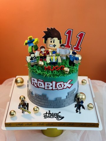 Bánh sinh nhật in ảnh Roblox cho bé Hugo