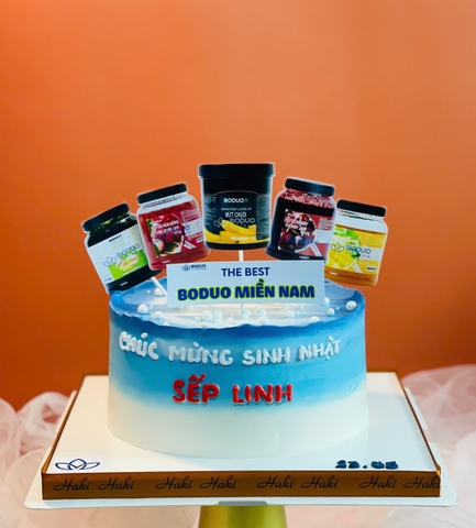 Bánh kem in hình sản phẩm cho công ty
