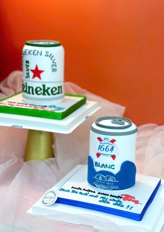 Bánh kem tạo hình bia Heineken và Blanc