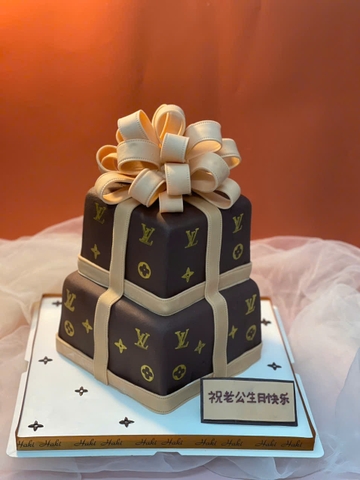 Bánh kem 2 tầng trang trí nơ theo yêu cầu