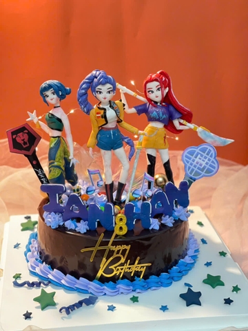 Bánh sinh nhật tạo hình theo yêu cầu của bé