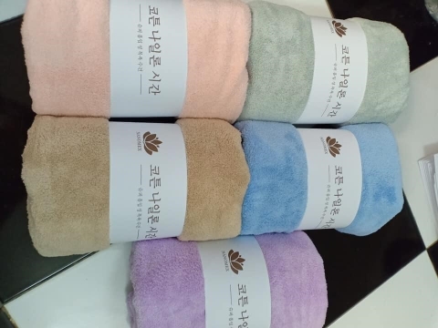 Khăn tắm Cỡ lớn lông cừu cao cấp xuất Hàn 70x140cm siều mềm mịn thấm hút siêu tốt alohavui