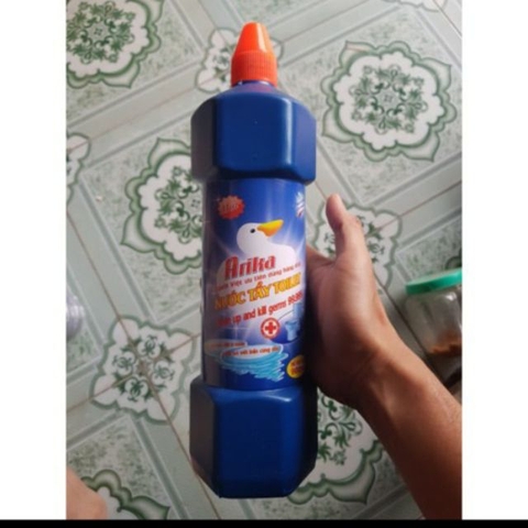 Nước Tẩy Bồn Cầu Nhà Tắm Arika 900Ml