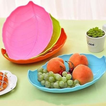 Đĩa nhựa Việt Nhật hình chiếc lá 18cm nhiều màu sắc