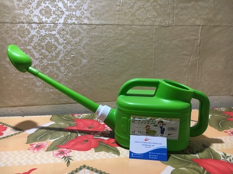 BÌNH TƯỚI CÂY 4L