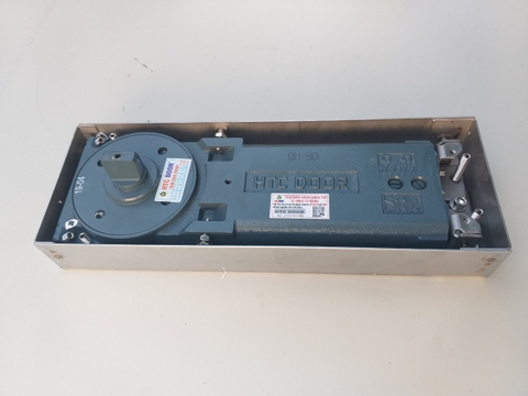 Bản lề HTC DOOR QH 90