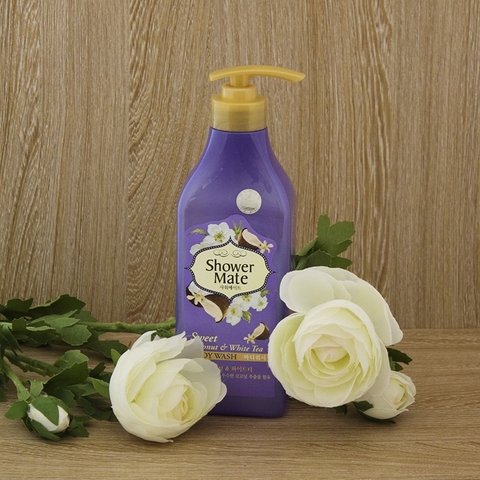 Sữa Tắm Showermate Tinh Chất Dừa và Hoa Trà Trắng 550ml